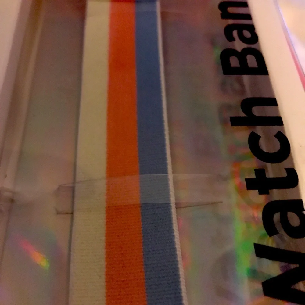 Apple watch stretch pastel 42mm-44mm.Box opened but not used. Pride Rainbow